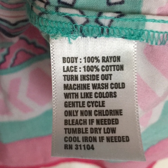 CROWN & IVY pink and teal top - Picture 4 of 5